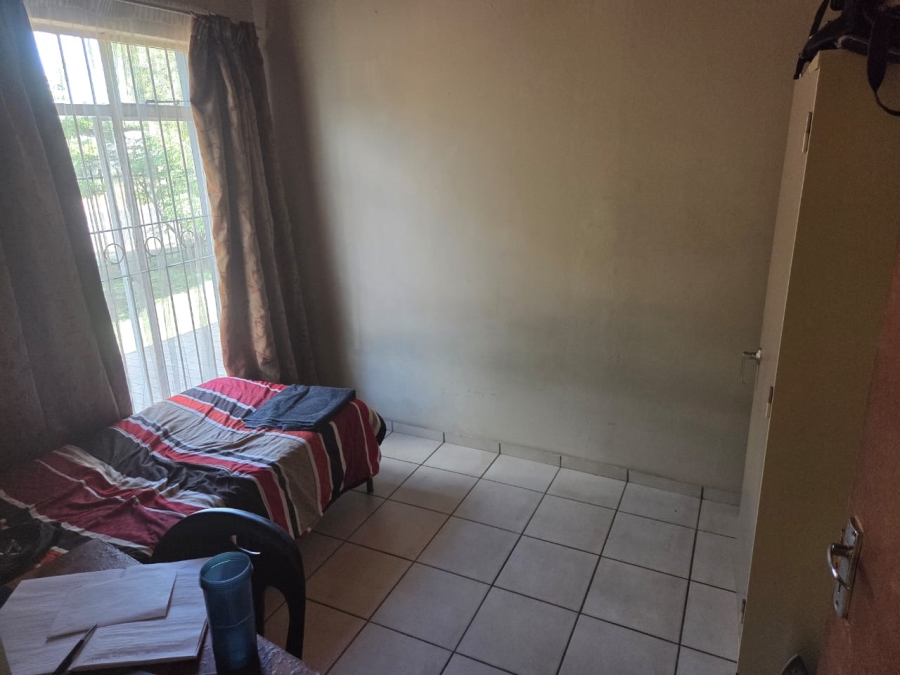 8 Bedroom Property for Sale in Brandwag Free State